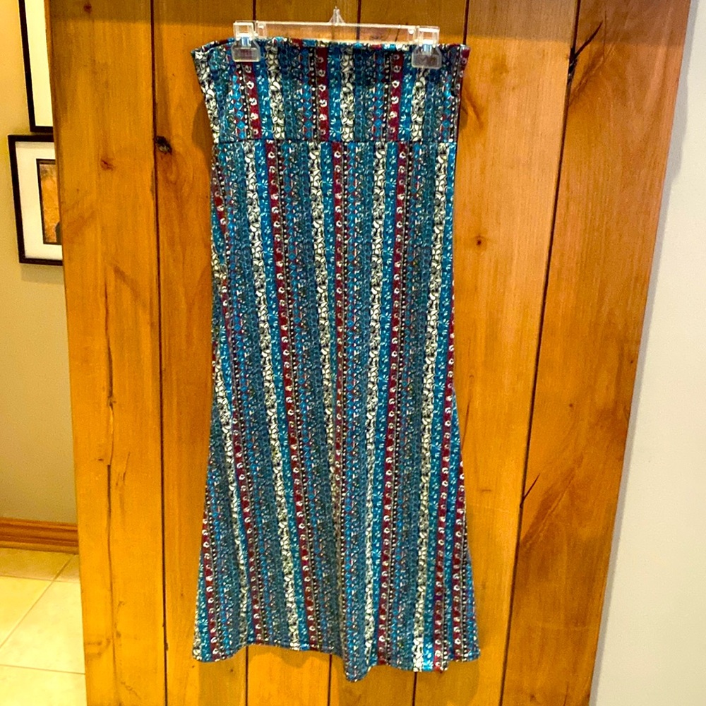 Versatile skirt / strapless dress!